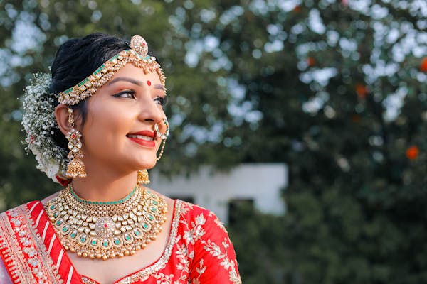 Bride outdoor photoshoot
