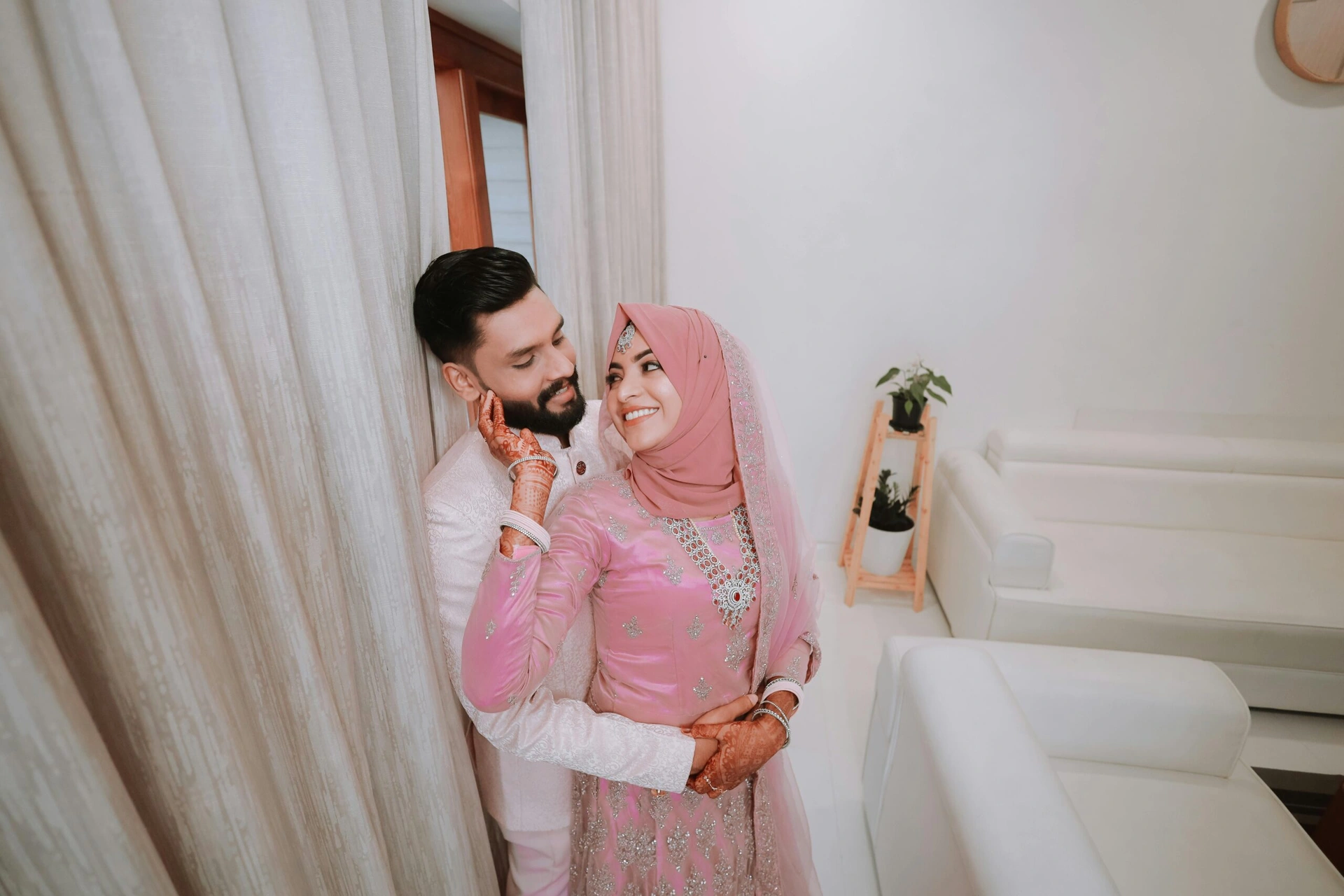 muslim couple indoor photoshoot